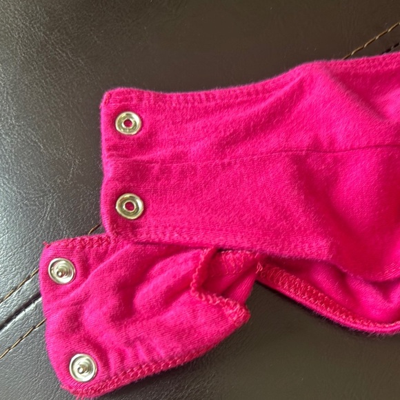 Elegant Pink Sleeveless Top - Picture 11 of 11